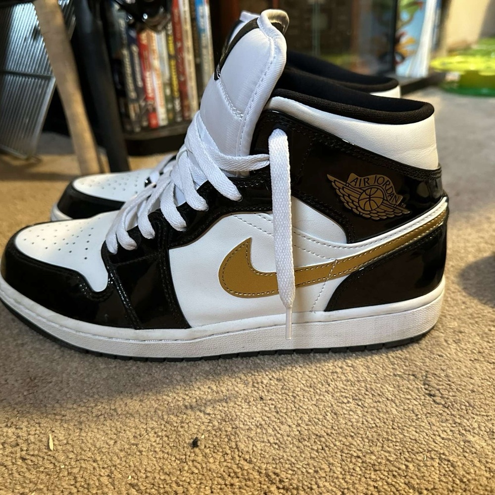 Nike Air Jordan High-Top Sneakers